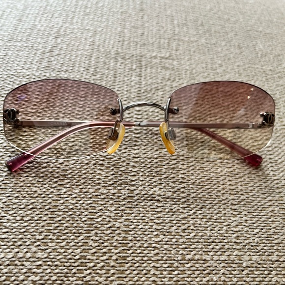 Chanel Rose tint lenses main image 8